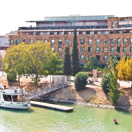 Ribera De Triana Hotel