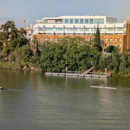 Hotel Ribera De Triana 4*