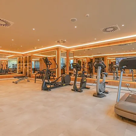 Hotel Ribera De Triana 4*