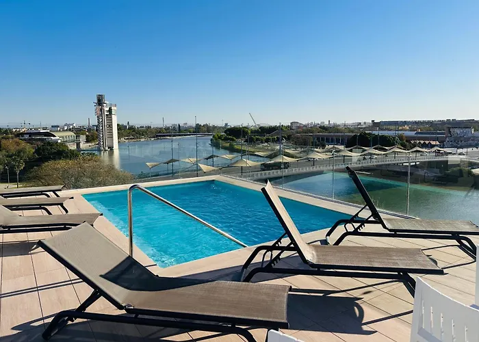 Hotel Ribera De Triana 4*