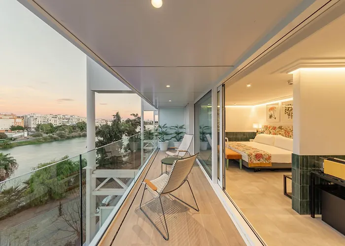 Ribera De Triana Hotel 4*