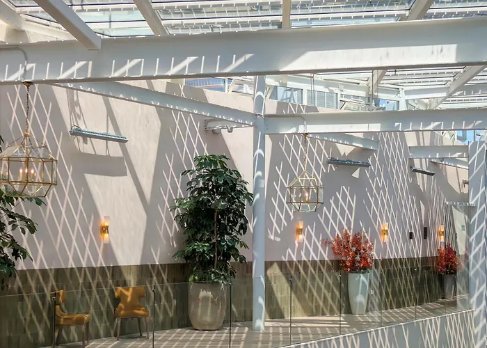 Ribera De Triana Hotel