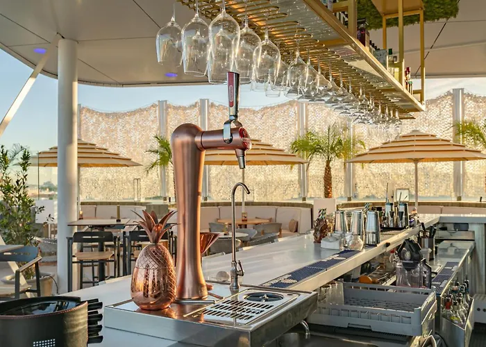 Ribera De Triana Hotel