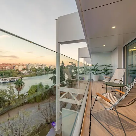 ريبيرا دي تريانا فندق 4*